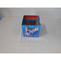 10 cubes à emboiter