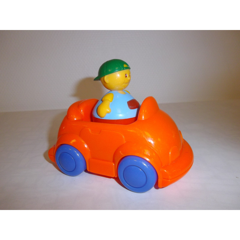 Voiture avec personnage (chicco)