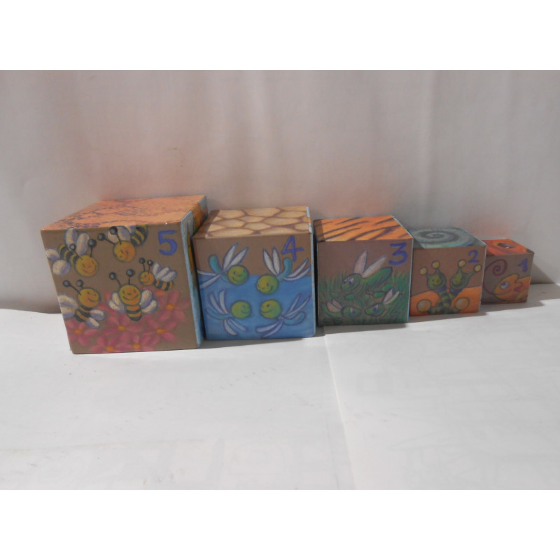 Cubes à empiler - djeco