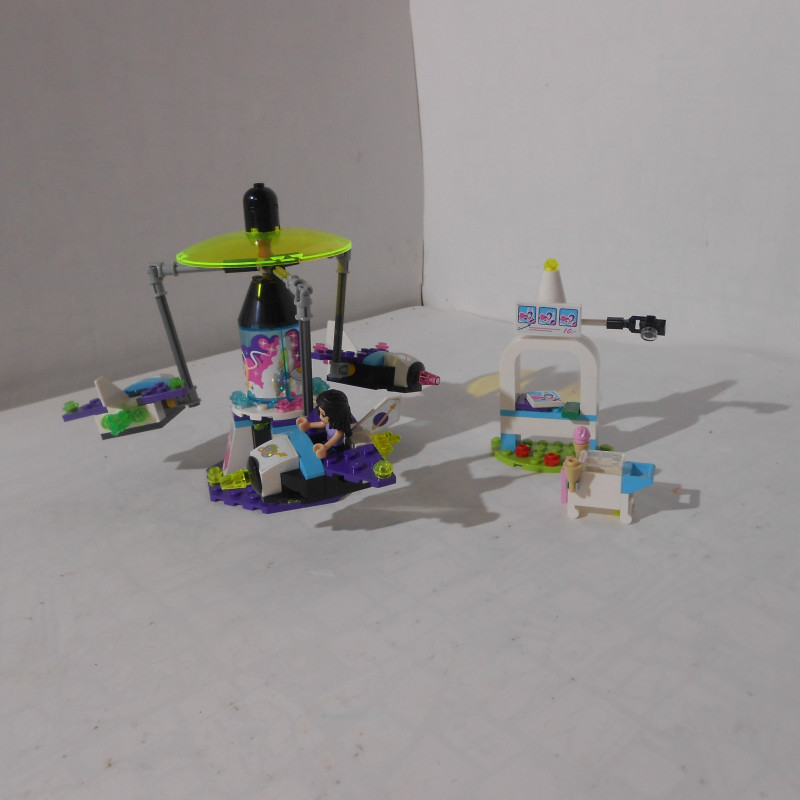 Lego Friends - Le manège volant du parc d'attractions - Réf 41128