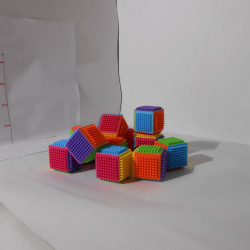 Cubes picots à assembler
