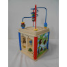Cube d'activités en bois et couvercle boulier