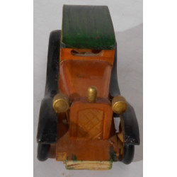 Ancienne voiture miniature