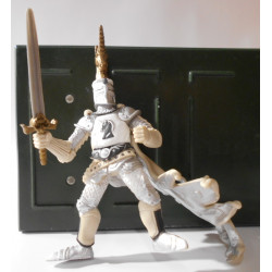 Figurine chevalier blanc