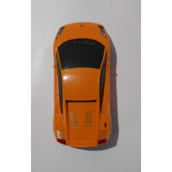 Voiture orange