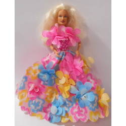 Barbie robe fleurie