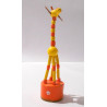 Figurine en bois girafe à pression