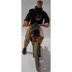 Action Man et son vélo