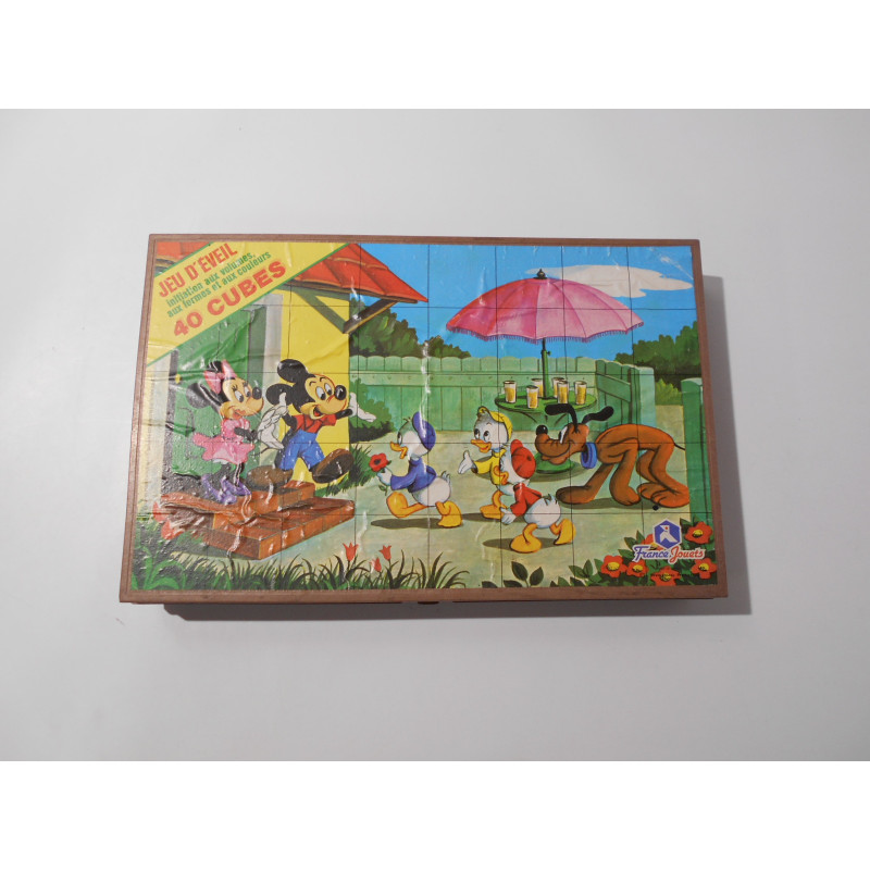 Jeu boîte de cubes disney vintage