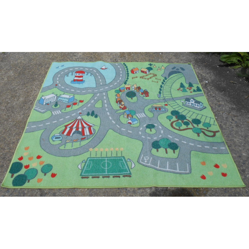 Tapis circuit sol avec accessoires