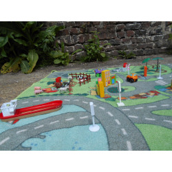 Tapis circuit sol avec accessoires