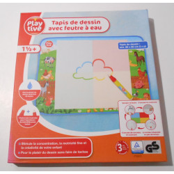 tapis de dessin avec feutre à eau