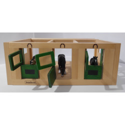 Ecurie en bois - beeboo