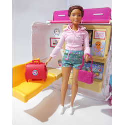 Ambulance Barbie Mattel + poupée