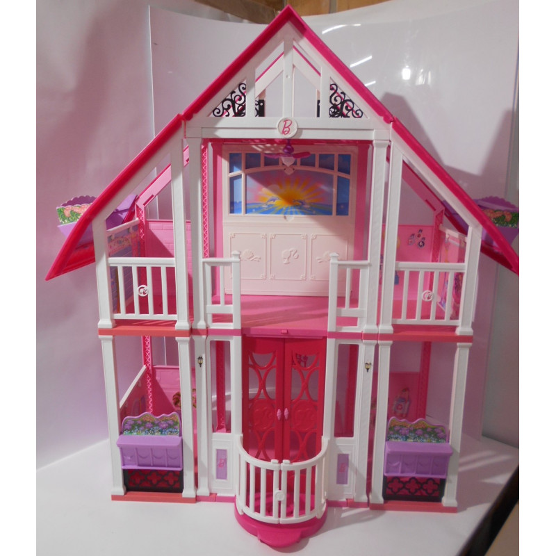 Maison Barbie et mobilier