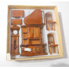 Meubles miniatures en bois