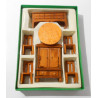 Meubles miniatures en bois