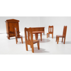 Meubles miniatures en bois
