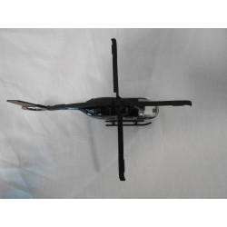 Hélicoptère noir et rouge