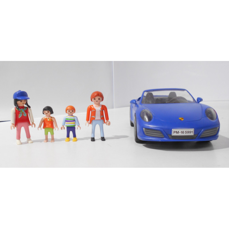 Playmobil - Famille en voiture