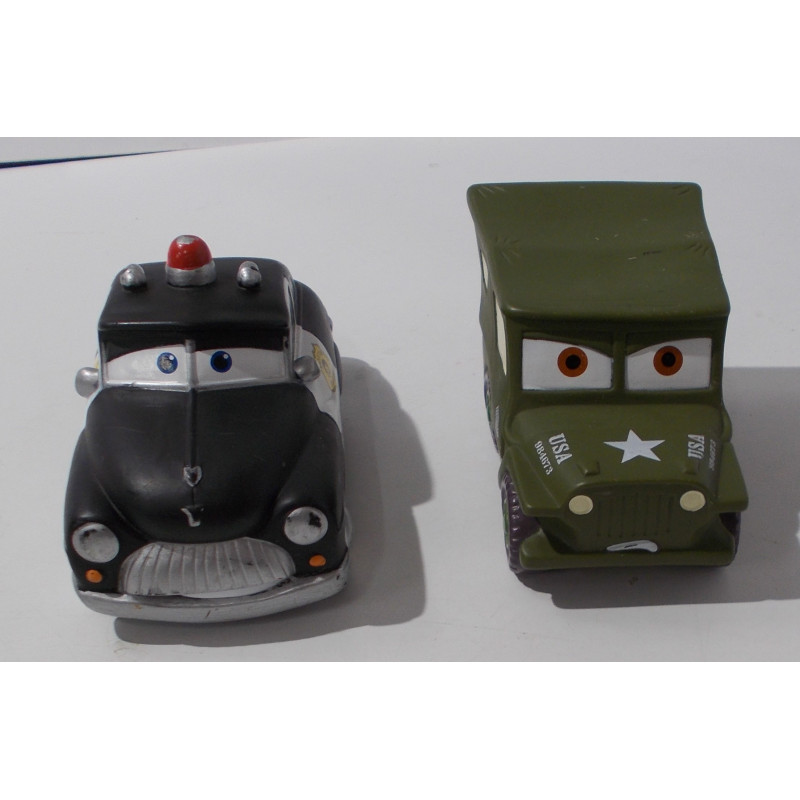 Voiture cars pour le bain des enfants