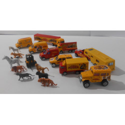 Lot de voitures cirque PINDER - MAJORETTE