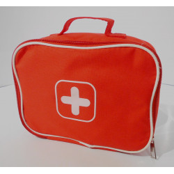 Trousse de secours + ustensiles en bois