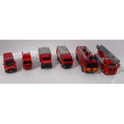 Camion de pompier en lot