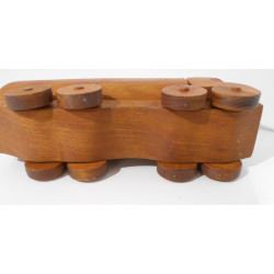 Camion en bois roulant