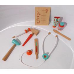Kit médical en bois pour enfants
