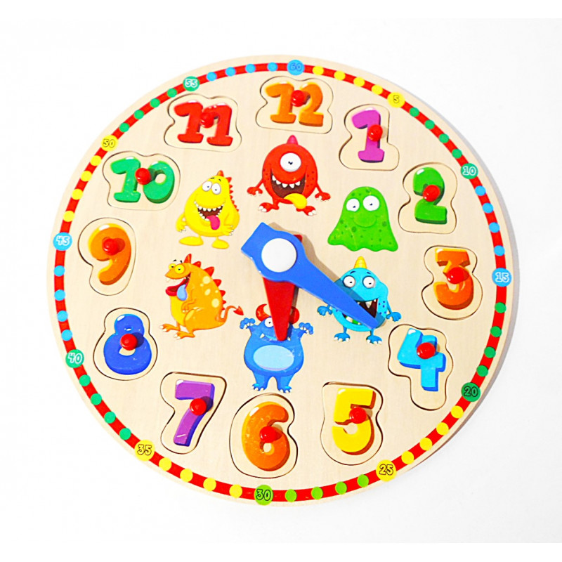 Horloge en bois avec des chiffres à encastrer