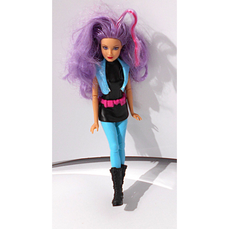 Barbie cheveux colorés