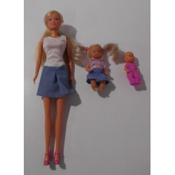 Poupée mannequin Steffi Love Simba et ses enfants