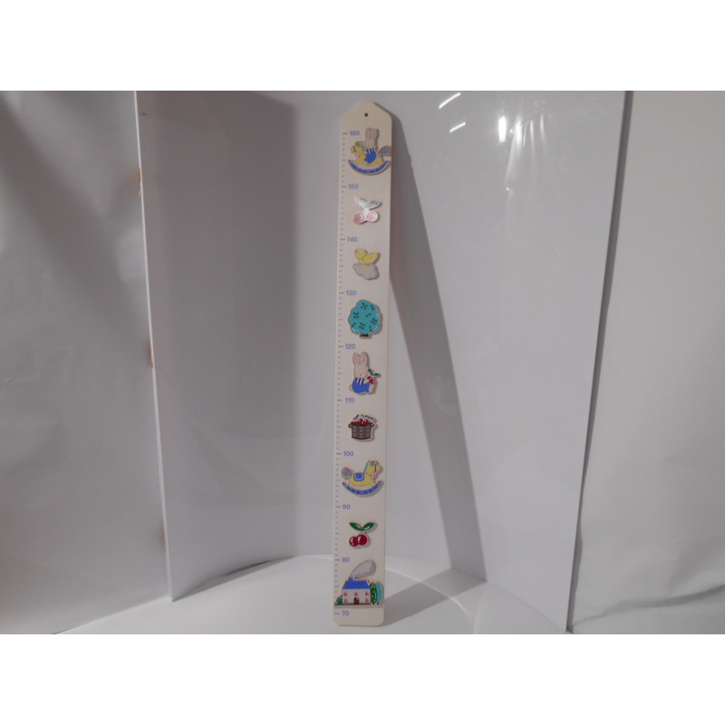 Toise murale en bois - Mertens Kunst