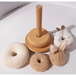 Tour d'anneaux à empiler en bois