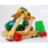 Camion transporteur en bois