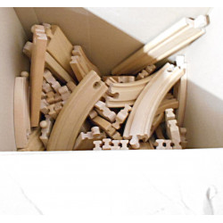 Circuit en bois composé de 86 pièces - Création LRE