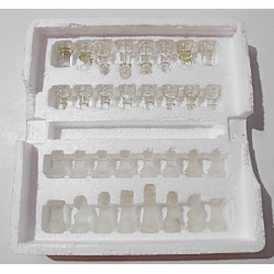 jeu d'échecs en verre