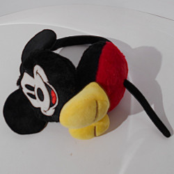 Cache-oreilles en peluche...