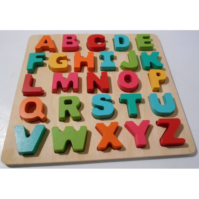 Puzzle en bois lettres de l'alphabet