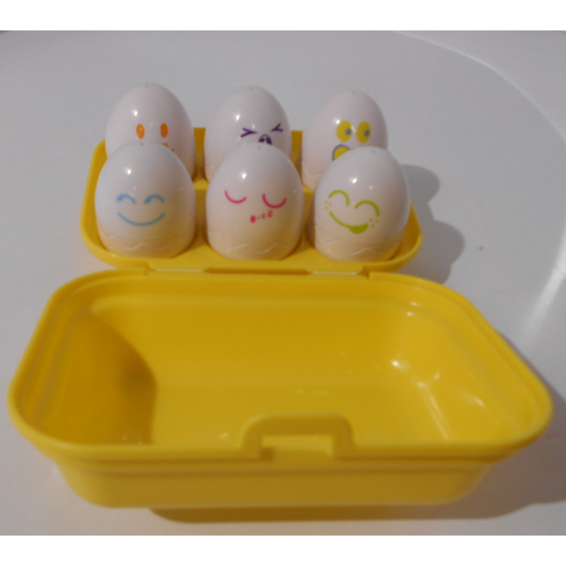 Boîte Oeufs Poussins Colorés Sonores- Tomy