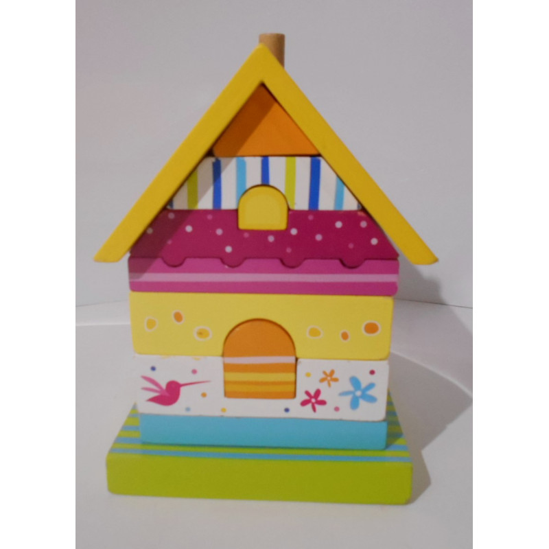 Maison à empiler en bois- Susibelle Goki