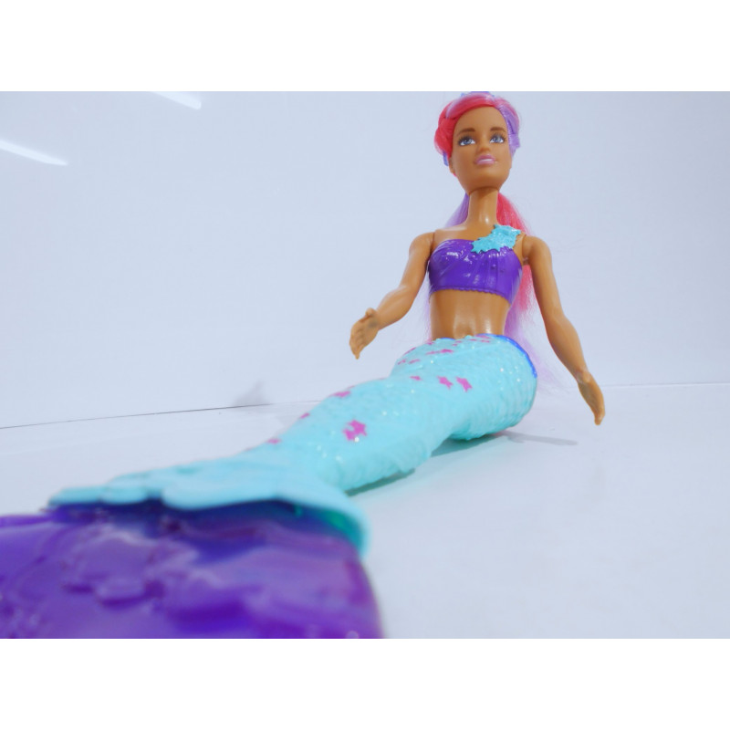 Poupée Barbie sirène Dreamtopia nageoire bleue - Mattel - la remise enjouée