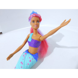 Poupée Barbie sirène Dreamtopia nageoire bleue - Mattel
