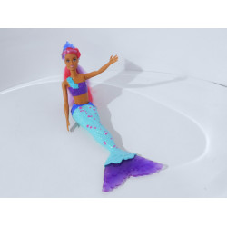 Poupée Barbie sirène Dreamtopia nageoire bleue - Mattel