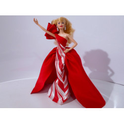 Barbie 2019 Holiday Doll, Blonde