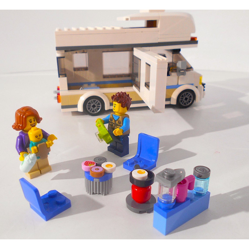 Le Camping-Car de Vacances LEGO 60283