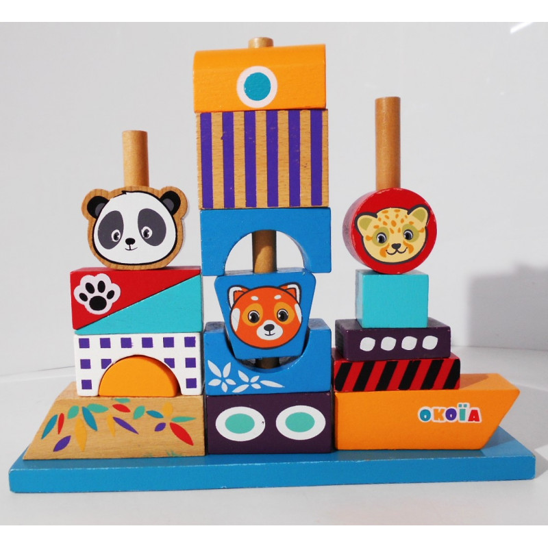 Pyramide à empiler avec animaux