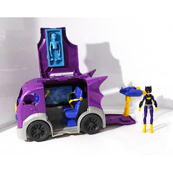 DC Super Hero Girl - DVG94 - Voiture Batgirl - Quartier Général