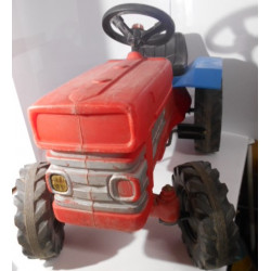 Tracteur à pédales